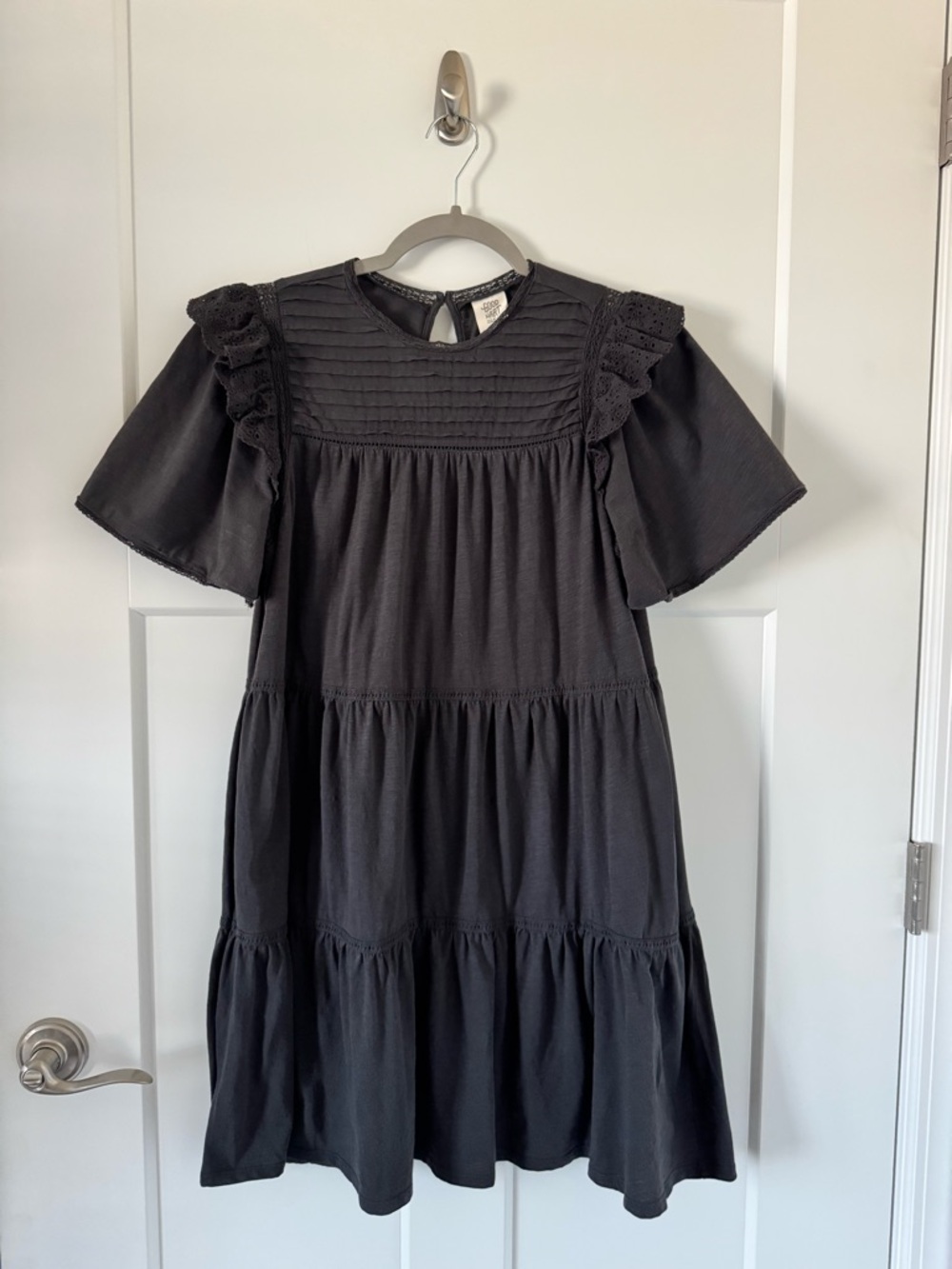 Good Hart By Matilda Jane Gray Tiered Mini Dress Pintuck Ruffle Eyelet Sz M